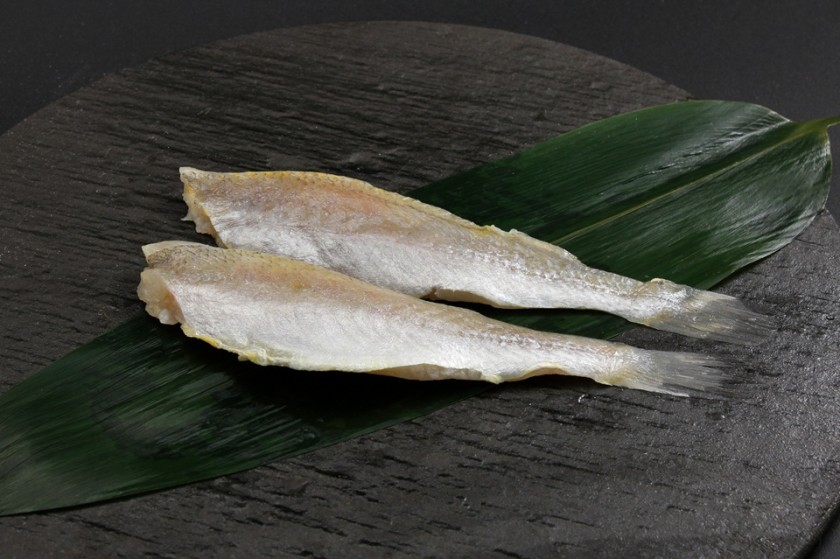 イシモチ尾付きフィレ